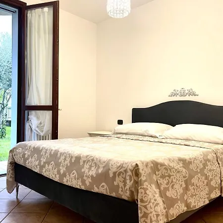 Dimora Di Charme Con Piscina E Giardino,vicina דירה סירמיונה