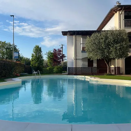 Dimora Di Charme Con Piscina E Giardino,vicina דירה