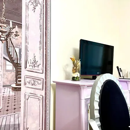 Dimora Di Charme Con Piscina E Giardino,vicina Apartment