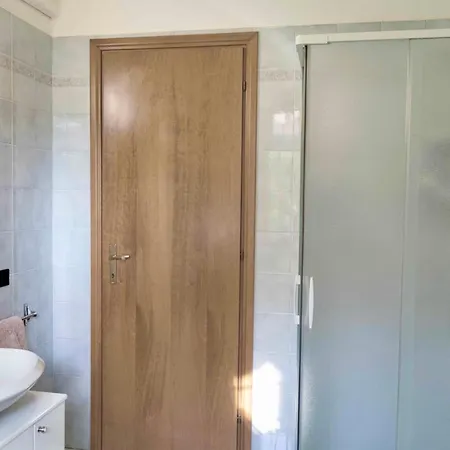 Dimora Di Charme Con Piscina E Giardino,vicina Apartment
